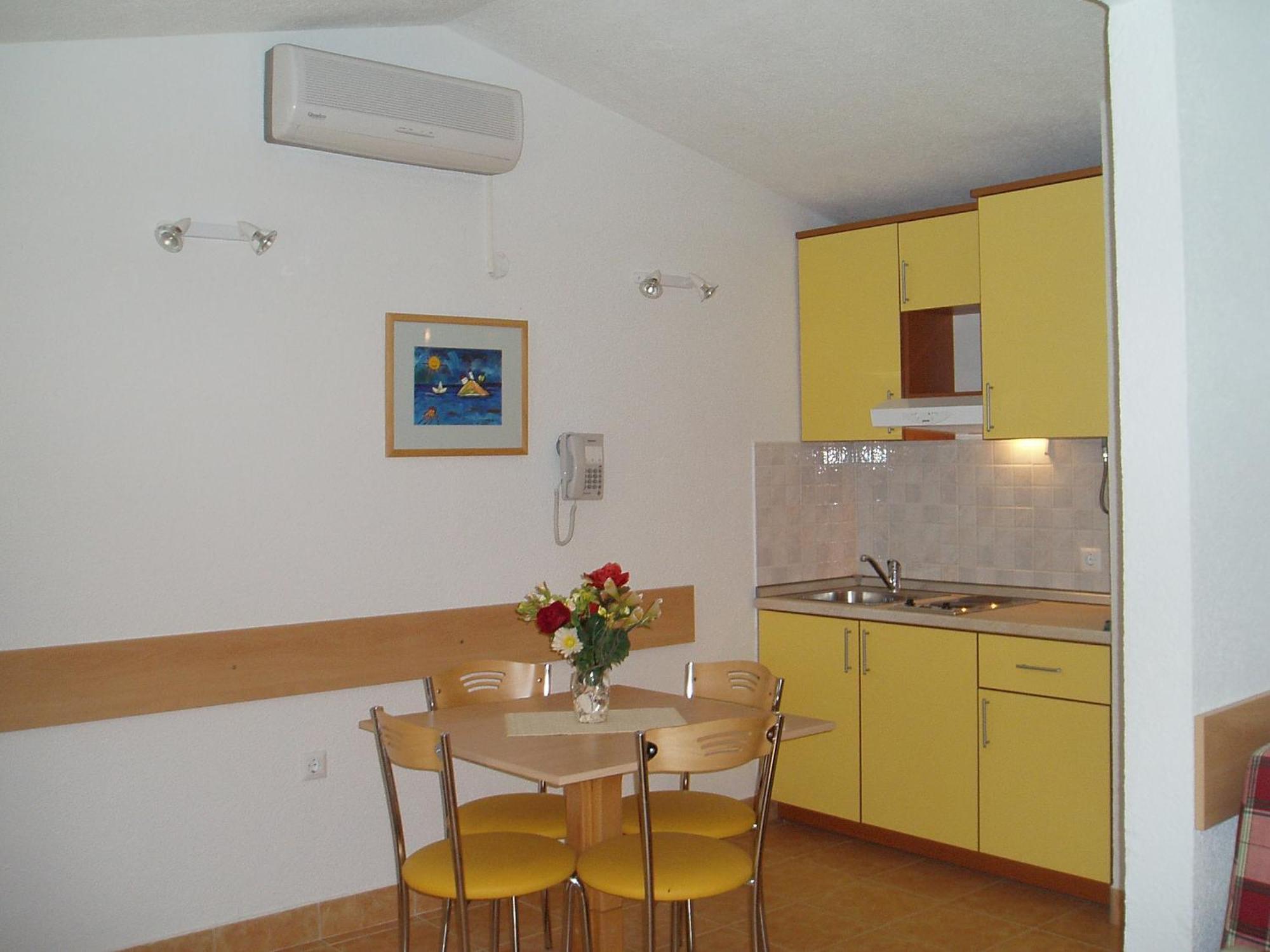 Apartment Bonaca Klek Esterno foto