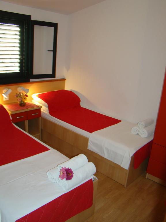 Apartment Bonaca Klek Esterno foto