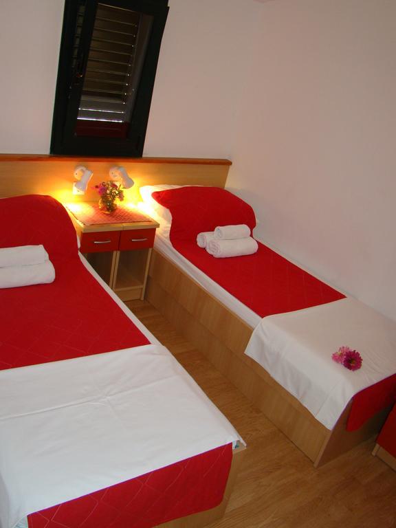 Apartment Bonaca Klek Esterno foto